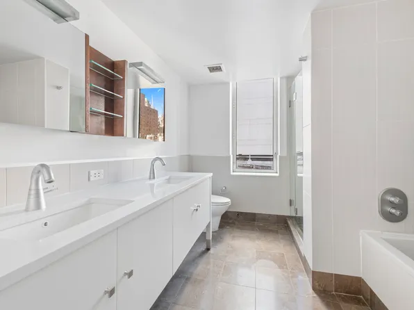 225 East 34th Street image 7 of 21