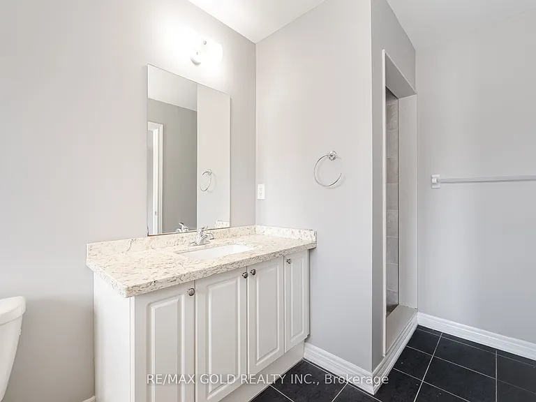 67 Yardley Cres — Photo 30