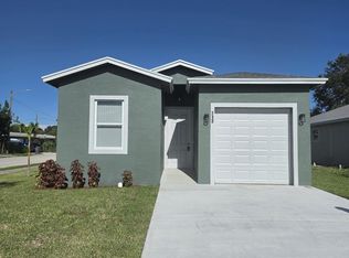 712 N 24th St, Fort Pierce, FL 34950