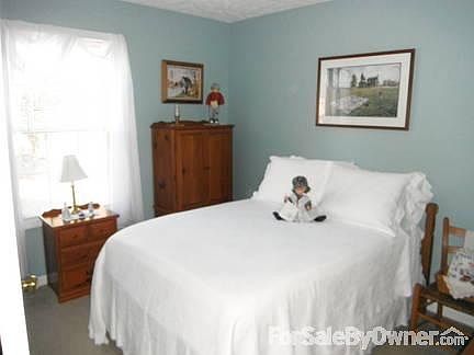 2nd Bedroom