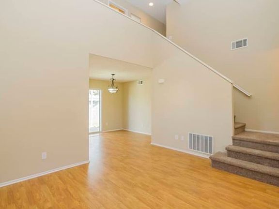 2nd image of 205 Emerald Ln