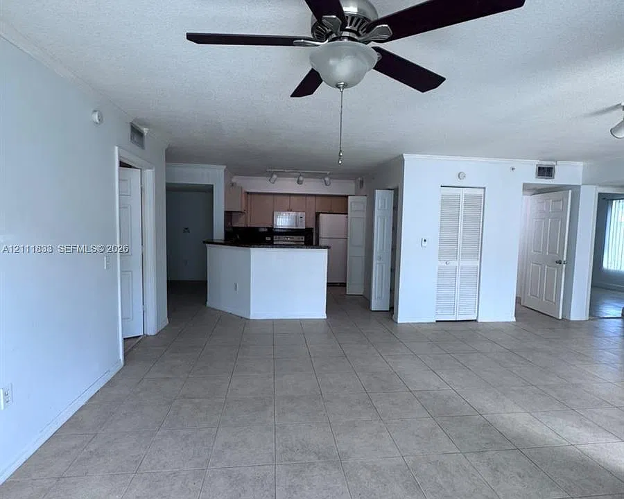 207 Villa Cir #207