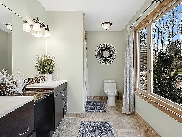 2905 W Hickory Grove Rd — Photo 19