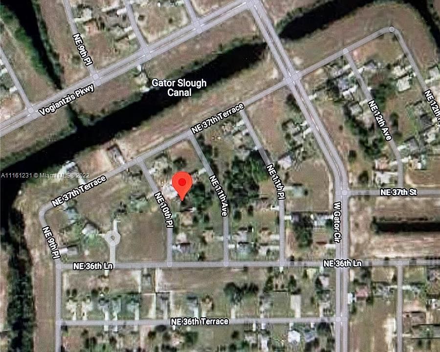 1st image of 3643 NE 10th Pl