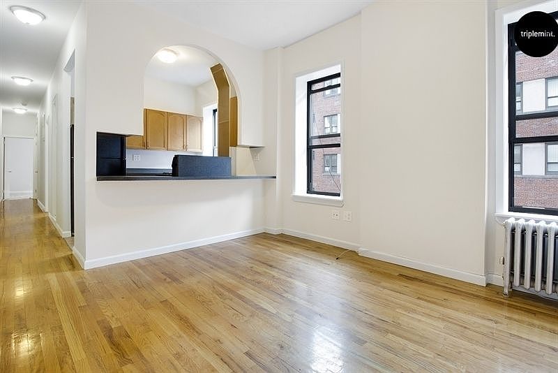 2nd image of 201 W 83rd St #1D