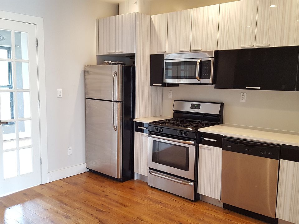 1st image of 443 Harman St #5