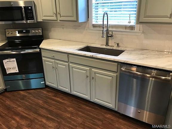 5th image of 3639 Lancaster Ln