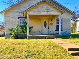 218 S Maxey St, Sherman, TX 75090