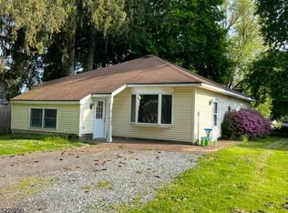 4 Weinmann Rd, Great Meadows, NJ 07838