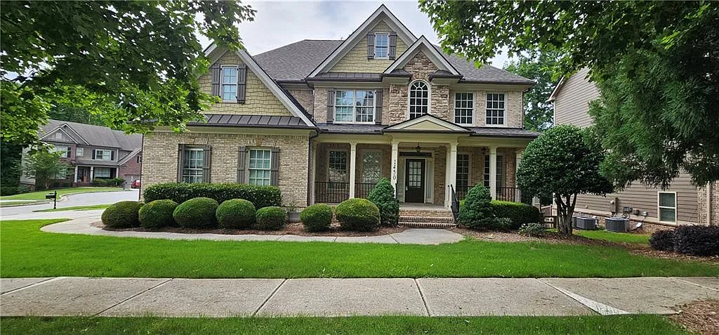 5 bed, 4.0 bath, 3365 sqft, $3,500 — Photo 1