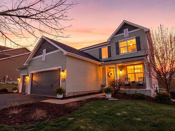 2nd image of 10834 Knollwood Ct
