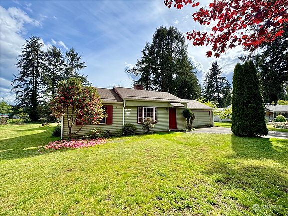 2nd image of 42 Beverly Drive SW