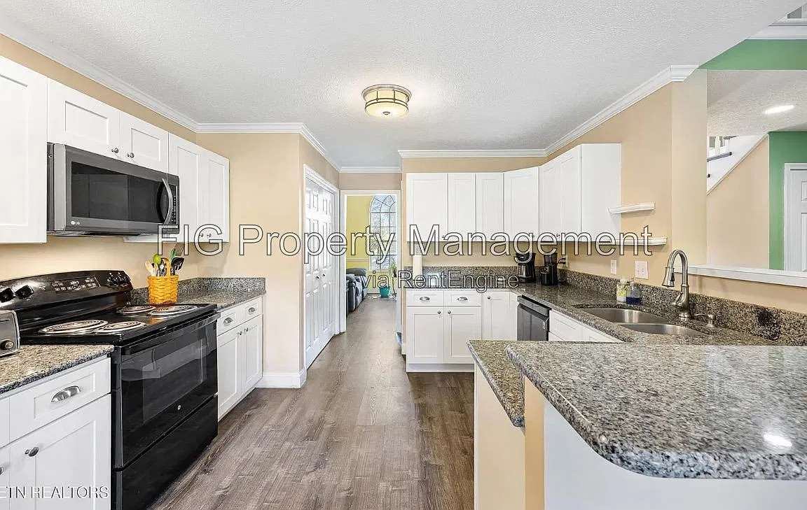 3 bed, 3.0 bath, 2125 sqft, $2,400 — Photo 4