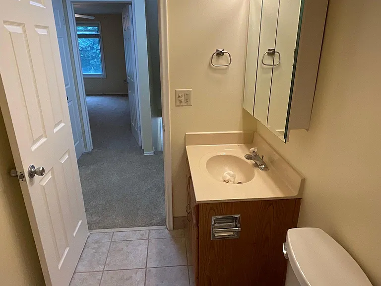 951 Barclay Ln — Photo 14