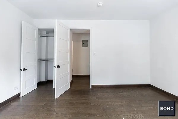 Rented by Bond New York | media 37