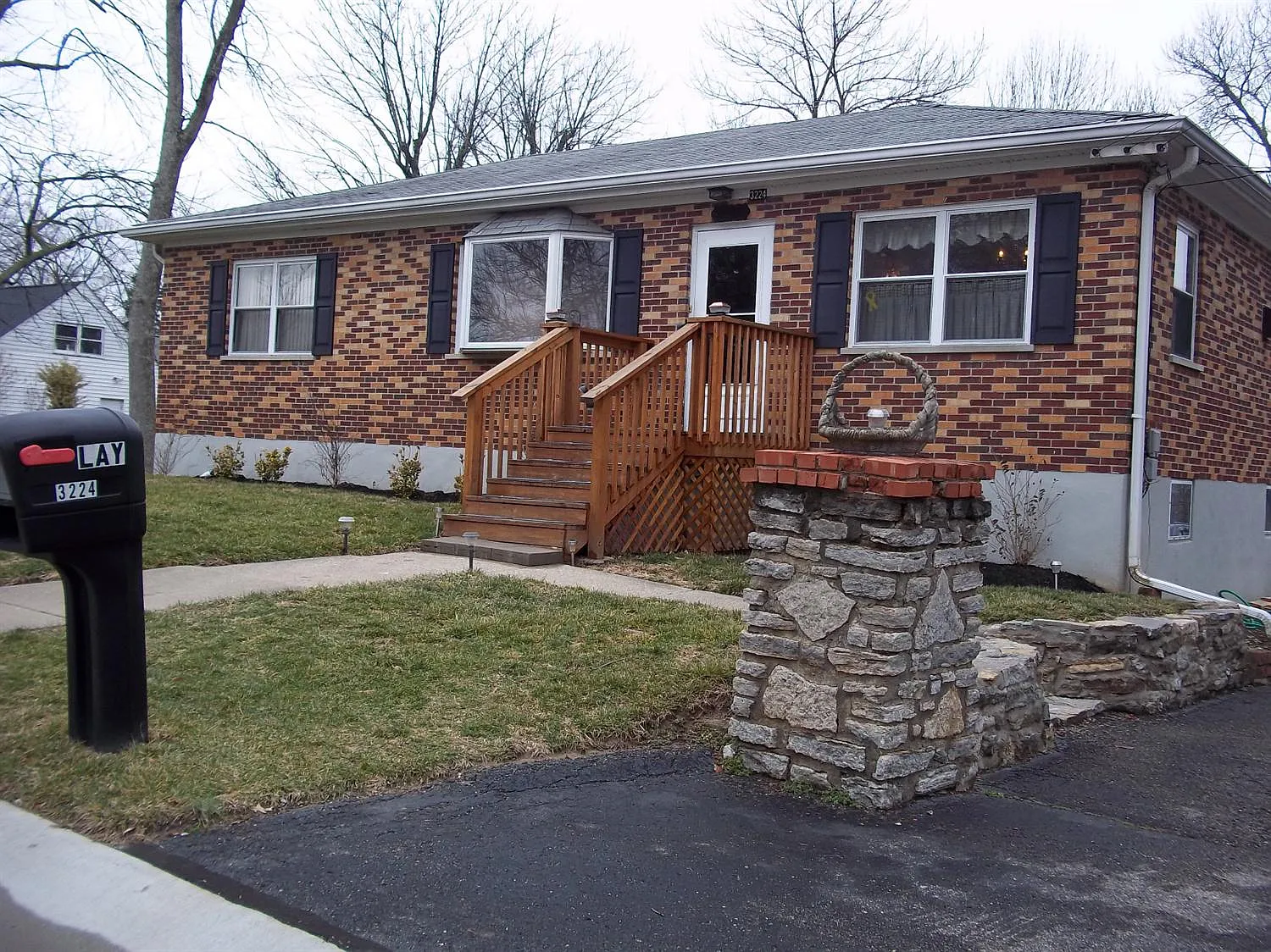 3224 Edwards St photo 1