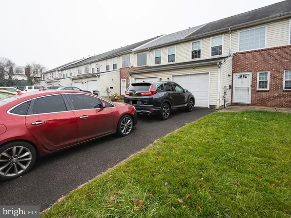 7341 Rockwell Ave, Philadelphia, PA 19111