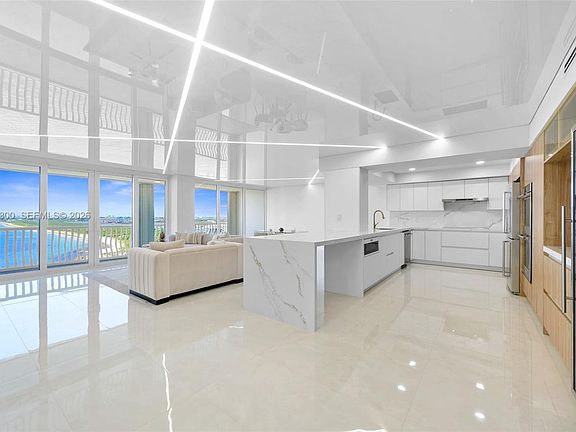 4th image of 2200 S Ocean Ln APT 2204