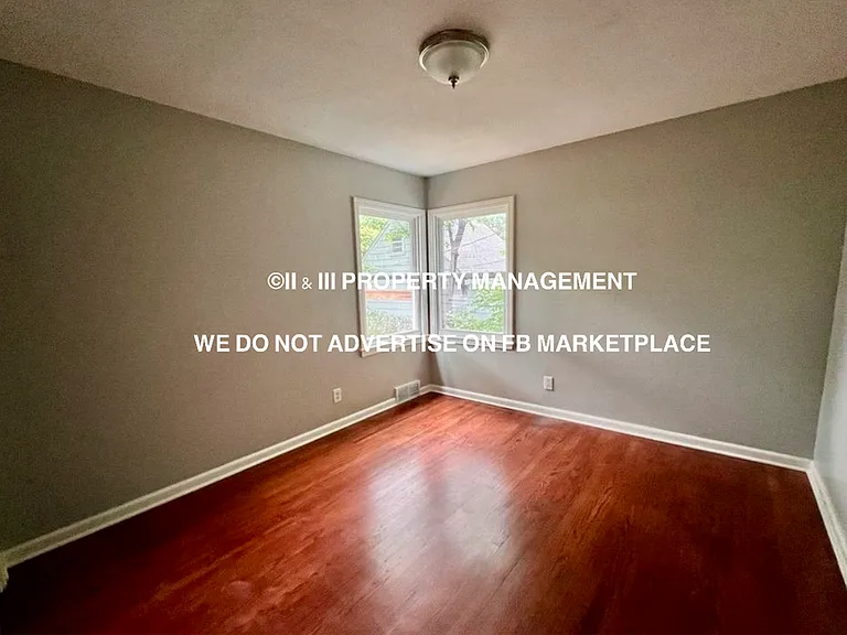 7306 Glenwood Ln — Photo 13