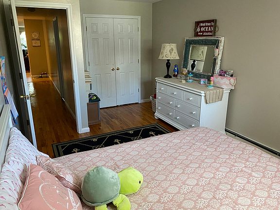 5th image of 3086 Miles Ave APT 1