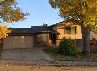 2014 Vineyard Dr, Castle Rock, CO 80104
