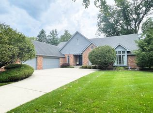 6772 Sun River Dr, Fishers, IN 46038