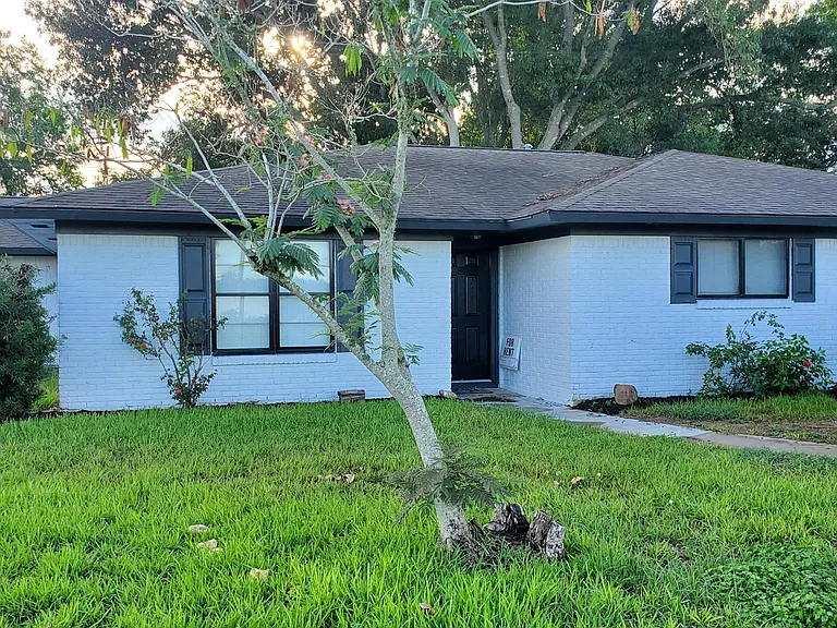 101 Lindsey Ave — Photo 20