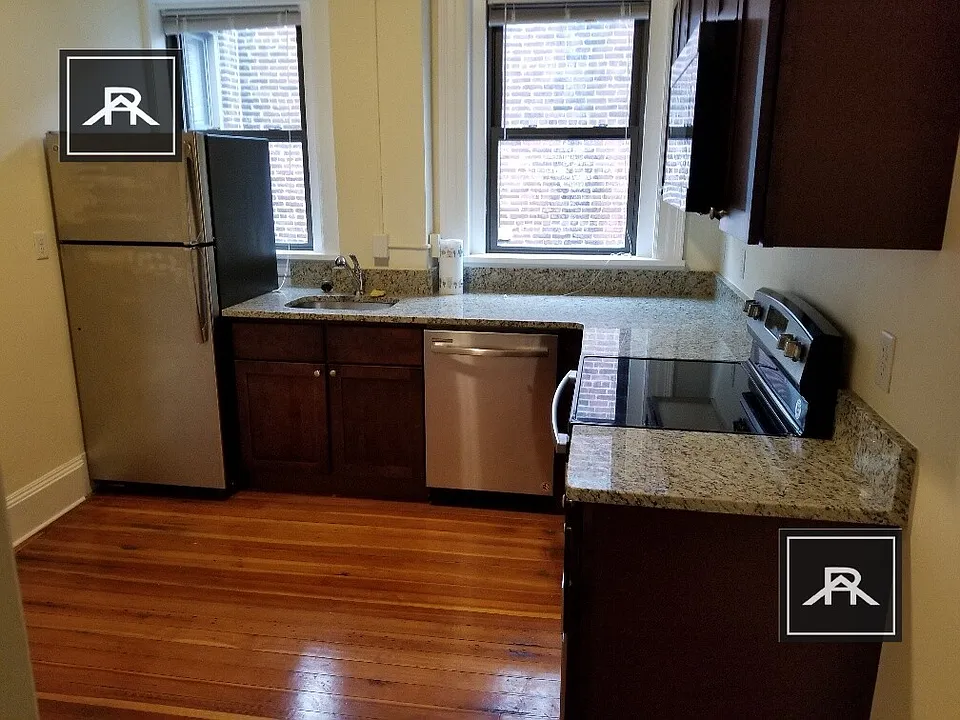 1461 Beacon St #3