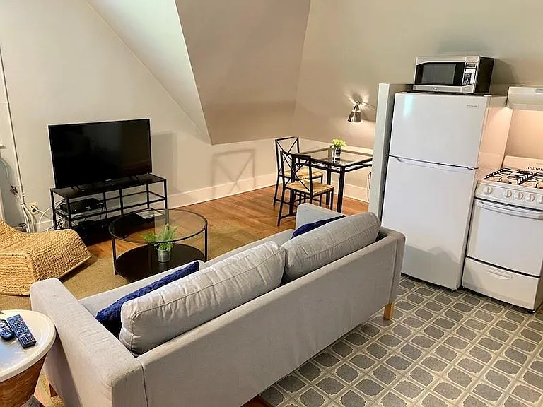 96 Rhode Island Ave #6 — Photo 3