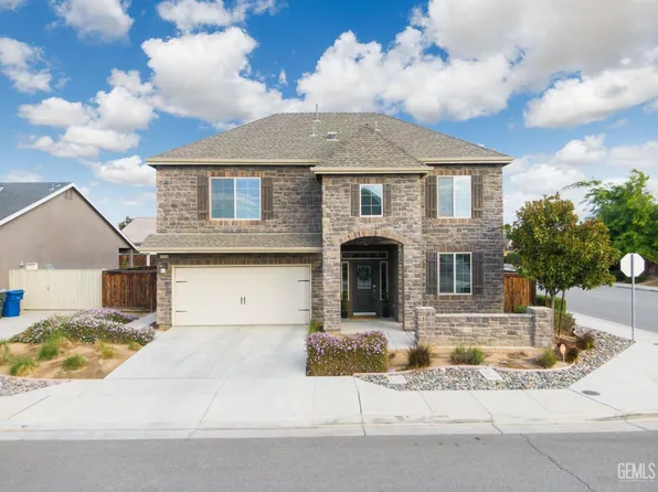 9324 Red Pine Dr, Shafter, CA 93263