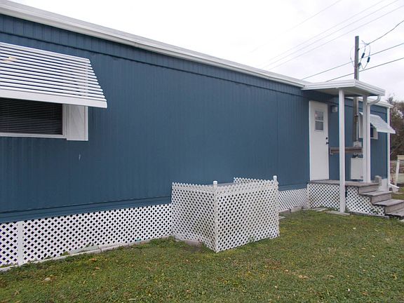 4th image of 328 Dawn St