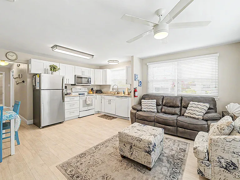 9609 Ventnor Ave #C9 — Photo 6