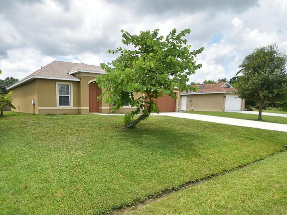 2nd image of 2238 SE Longhorn Ave