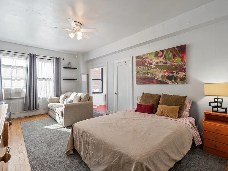 1101 L St NW #308 — Photo 5