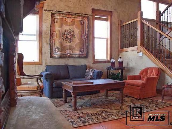 5th image of 471 Mountain Vista Cir