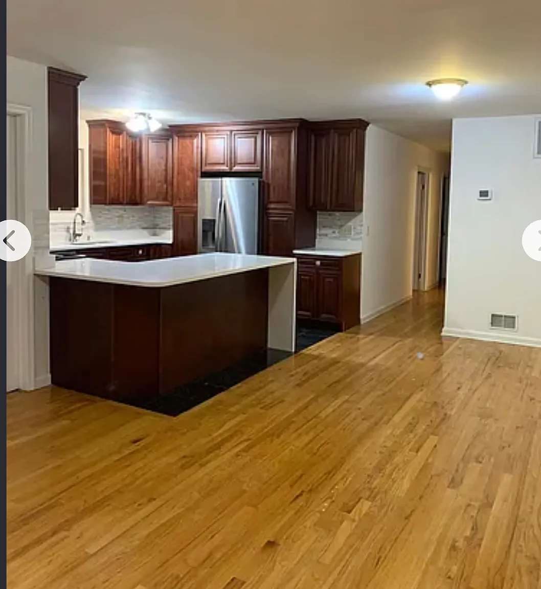 113 Leonard St — Photo 2