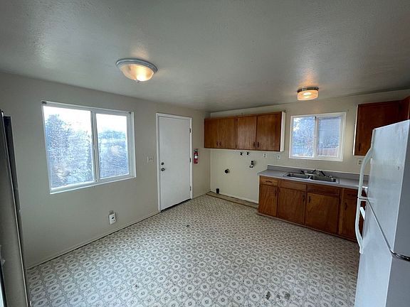 5th image of 5883 Onyx Ave APT 3