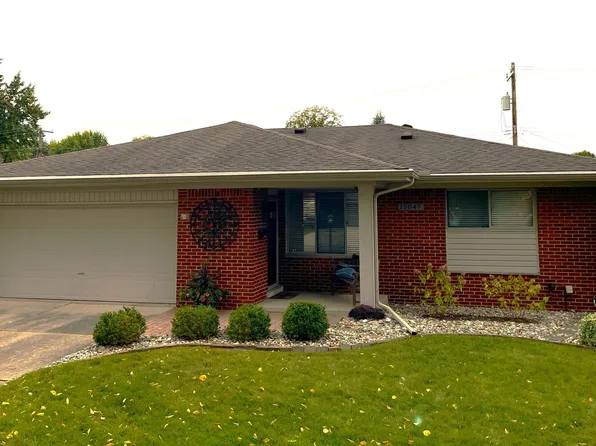 15047 Norman St, Livonia, MI 48154