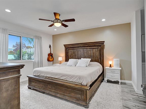 3rd image of 26 Farnworth Drive