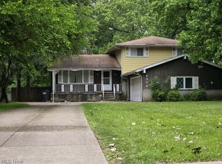 4554 Green Rd, Warrensville Heights, OH 44128