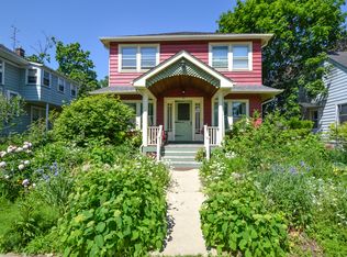 408 Richards St, Geneva, IL 60134