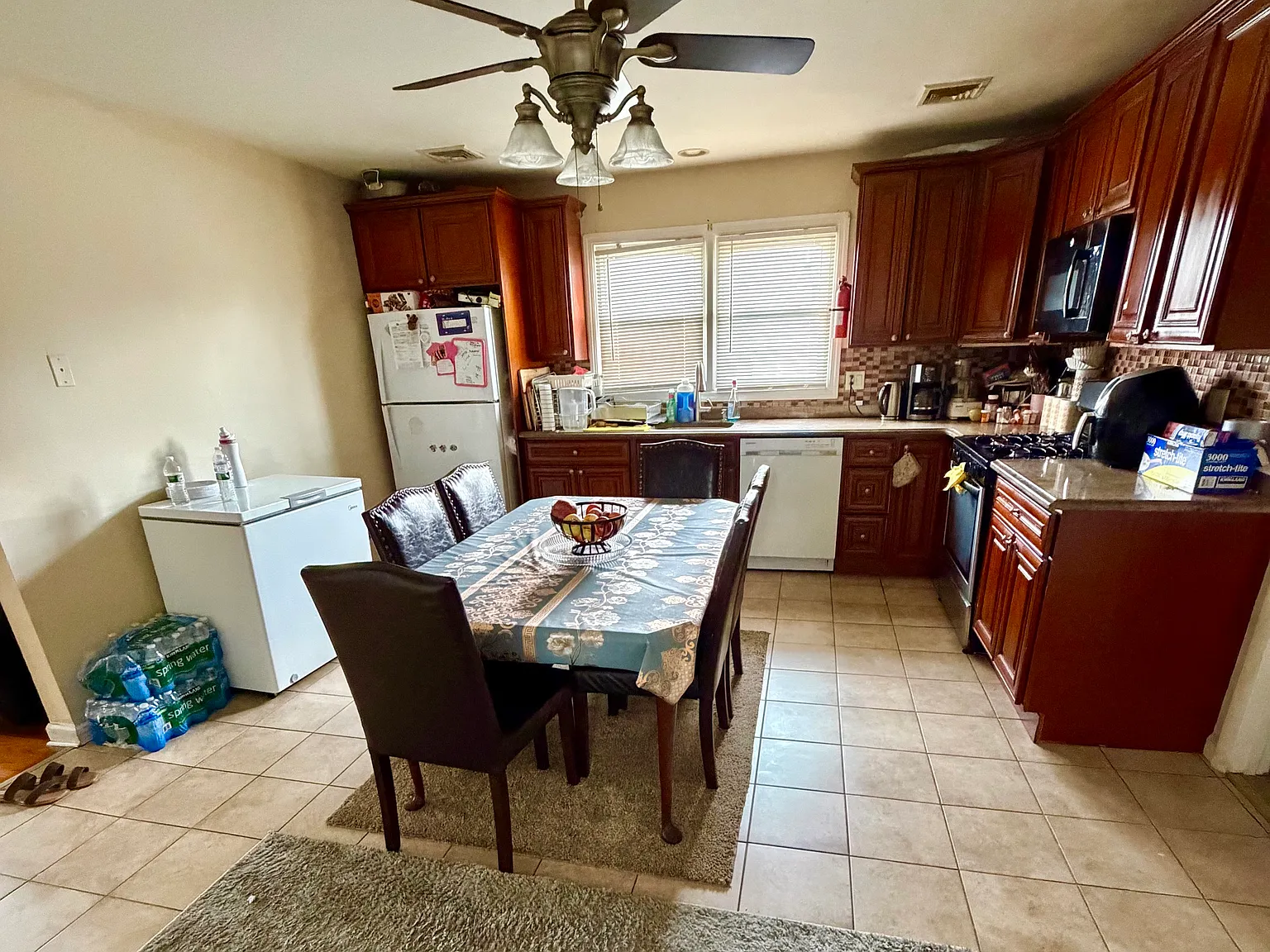 2 bed, $2,450 — Photo 3