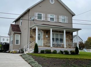 425 Clinton St, Forest City, PA 18421