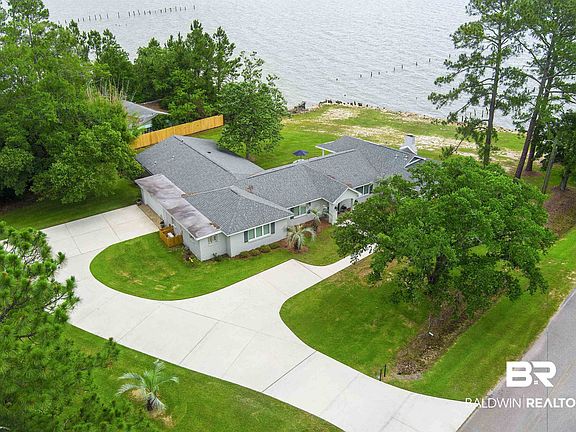 2nd image of 2750 Belle Fontaine Blvd