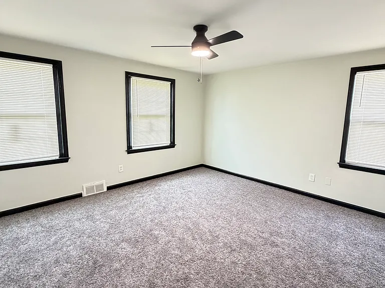 14820 Ardmore St — Photo 13