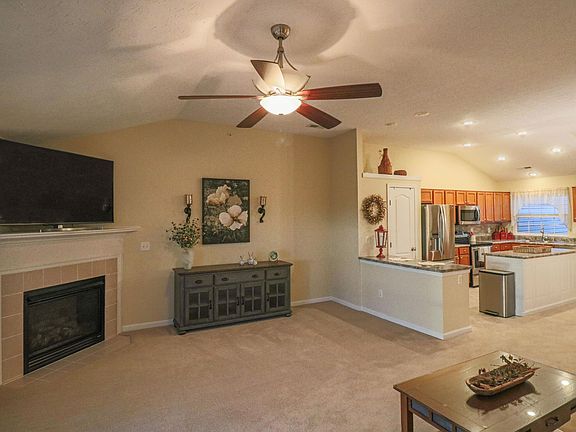 5th image of 633 Radnor Ln #26-A