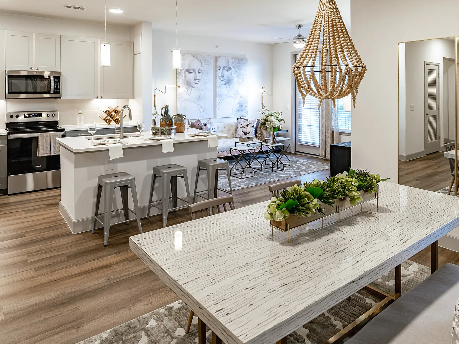 Alys Crossing Apartments — Photo 2