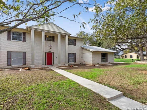 6040 Mike Nesmith St, Leon Valley, TX 78238
