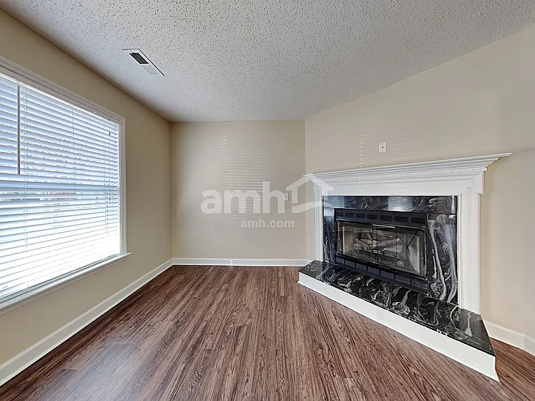1605 Glenn Meade Dr — Photo 6