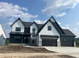 16725 46th Ave N, Plymouth, MN 55446